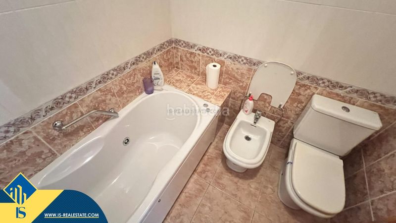Foto 710b8303-5a5d-4af6-a59a-0d18c0b7882c. Casa amb aparcament a Aguas Nuevas Torrevieja