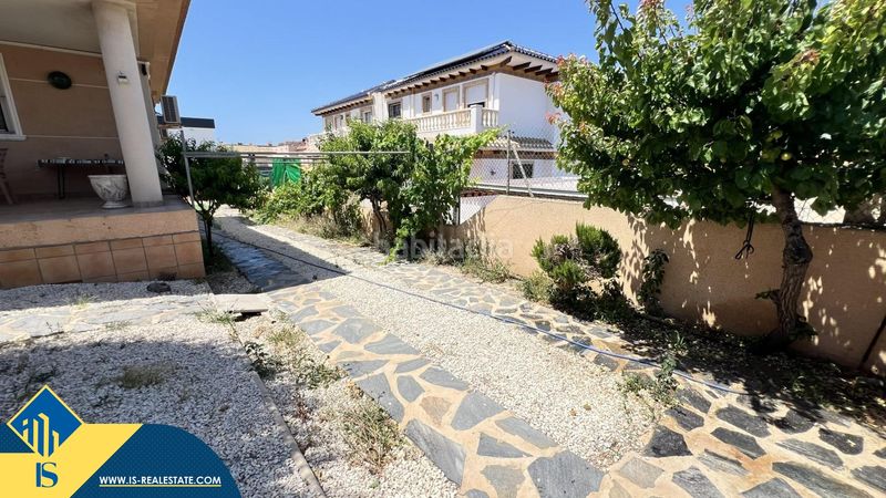 Foto 833bbea5-4fe6-48fd-9f15-de0e9f3df84f. Casa amb aparcament a Aguas Nuevas Torrevieja