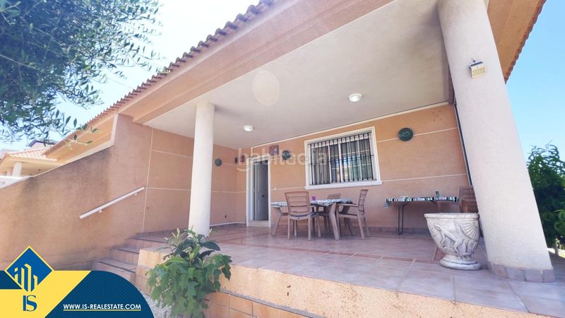 Foto be875225-3ee4-4791-9d90-87dc141e2134. Casa amb aparcament a Aguas Nuevas Torrevieja