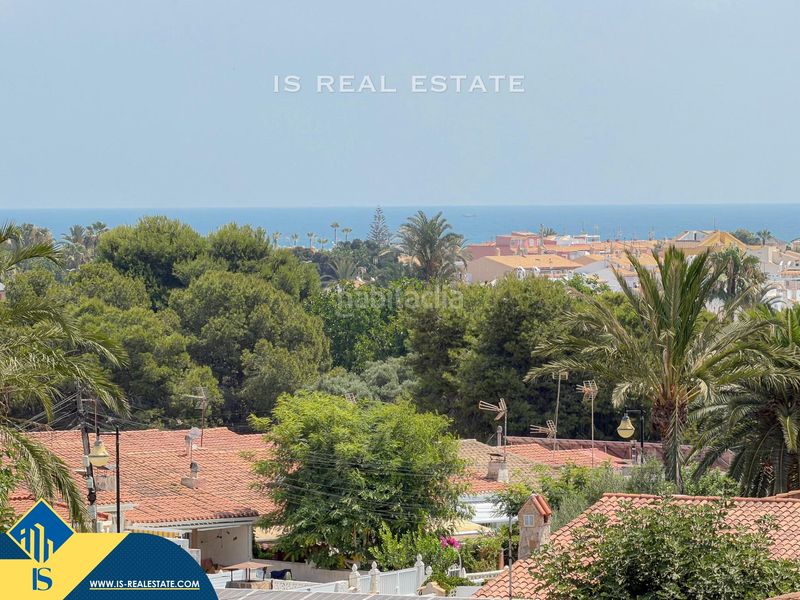 Foto 0c22db38-3cb3-4148-9467-dd1ee7e8389d. Casa amb piscina a nueva Torrevieja Torrevieja