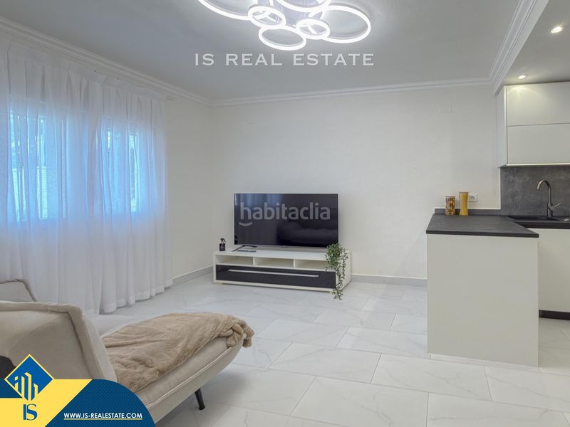 Foto 2f0513de-f027-41d5-ba00-caae563d486c. Casa amb piscina a nueva Torrevieja Torrevieja