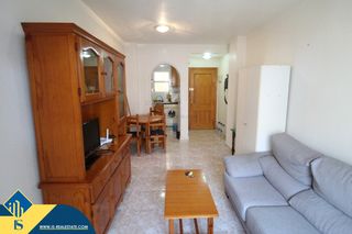 Lloguer Pis a Nueva Torrevieja. Apartamento con piscina comunitaria, en la provincia de alicante