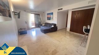 Location Appartement à Punta Prima. Apartamento con terraza, en la provincia de alicante, en la ciud