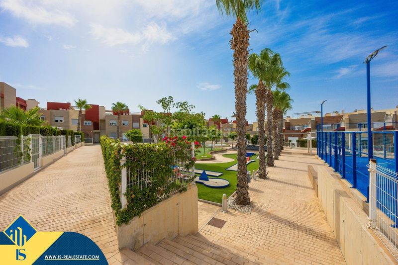 Foto 200a83c6-da67-496e-81d8-344f299dc1d4. Casa amb aparcament piscina a Parque Acuático - Sector 25 Torrevieja
