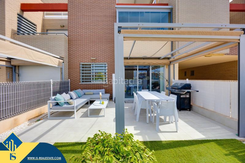 Foto a663ffdb-4595-48cd-8947-cd18614d0f27. Casa amb aparcament piscina a Parque Acuático - Sector 25 Torrevieja