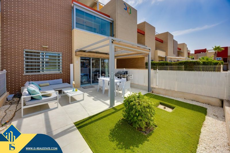 Foto df925c12-cfc9-48fa-85de-e8cccd0a171e. Casa amb aparcament piscina a Parque Acuático - Sector 25 Torrevieja