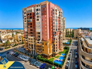 Pis a Zona Playa de los Locos. Apartamento con piscina comunitaria, en la provincia de alicante