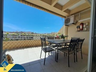 Dachwohnung in Centro - Muelle Pesquero. Ático con terraza, en la provincia de alicante, en la ciudad de