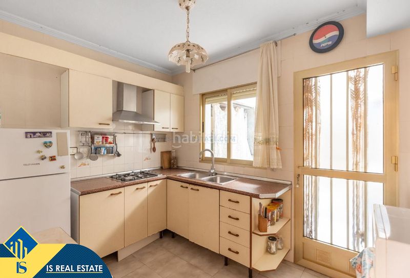 Foto bddd45af-bb0f-4269-9e23-ef1c4e6c24ba. Casa amb calefacció a El Acequión Torrevieja