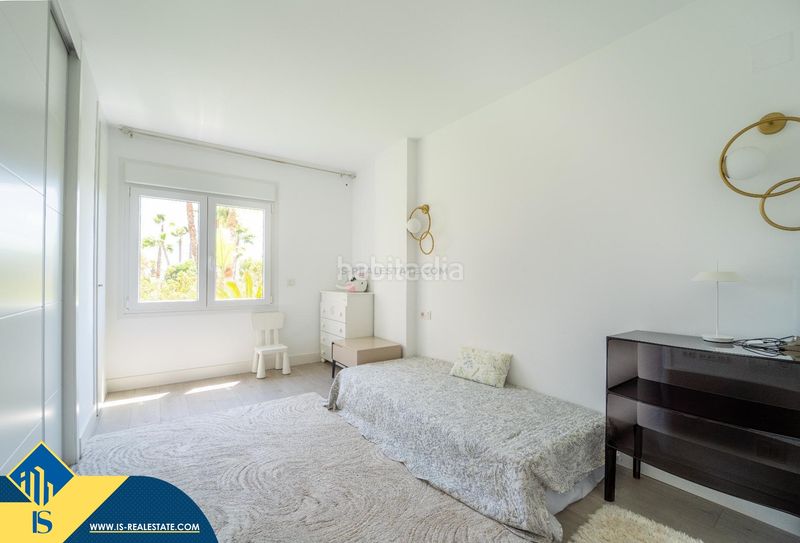 Foto e6a0c420-b230-409b-bed2-bfc5ffe4511f. Pis amb aparcament a Punta Prima Torrevieja