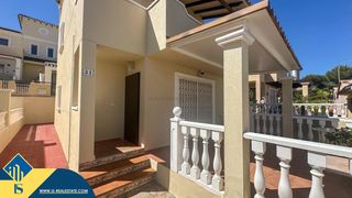 Chalet in San Miguel de Salinas. Villa con terraza, en la provincia de alicante, en la localidad
