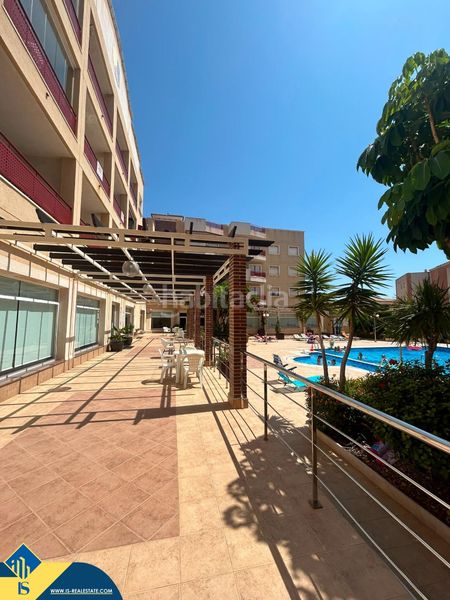Foto eb9d3dbc-ca59-4ed1-b752-f3b6ea62c34d. Pis amb piscina a La Regia Orihuela