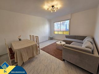 Flat in Centro - Muelle Pesquero. Apartamento reformado con terraza, en la provincia de alicante,