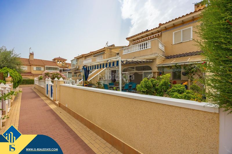 Foto 0306c980-82b5-49a1-be09-966ab8841f74. Casa amb piscina a La Florida Orihuela
