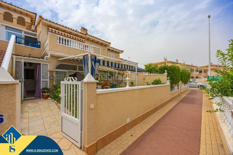 Foto 81f9c0d0-ad18-4aec-bc67-92c097e738ce. Casa amb piscina a La Florida Orihuela