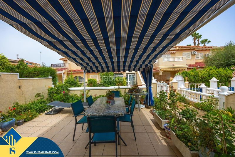 Foto f86cc603-f508-4b34-b4f1-5f02687dc528. Casa amb piscina a La Florida Orihuela