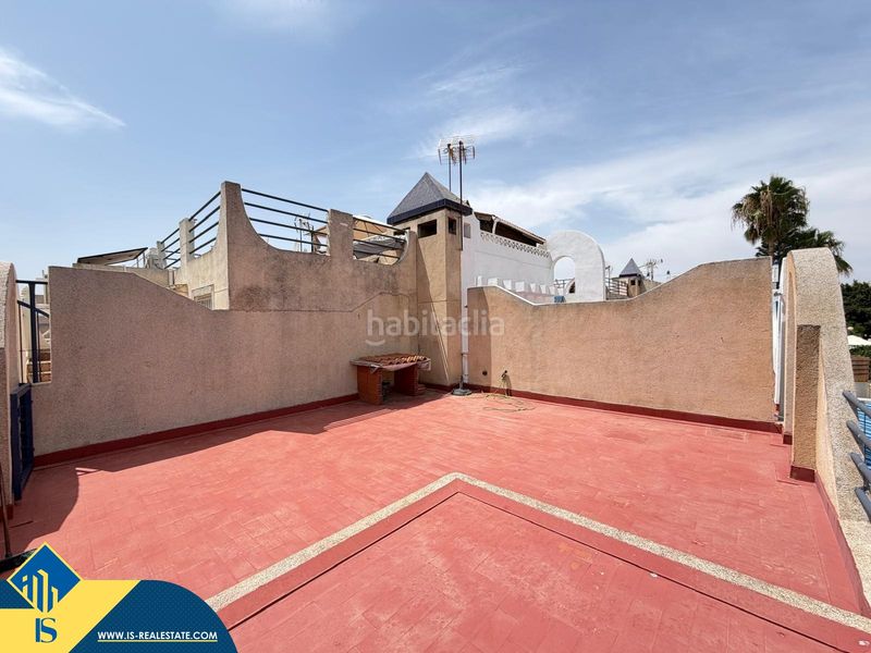 Foto 5e00a84c-db38-4b51-b949-bec99cb1951e. Casa amb piscina a Zona Carrefour - Urbanizaciones Torrevieja