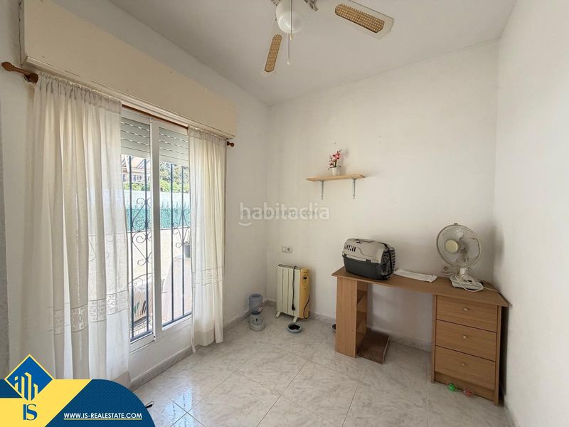 Foto e40663a8-97df-4c5a-bd46-b35a36efadb5. Casa amb piscina a Zona Carrefour - Urbanizaciones Torrevieja