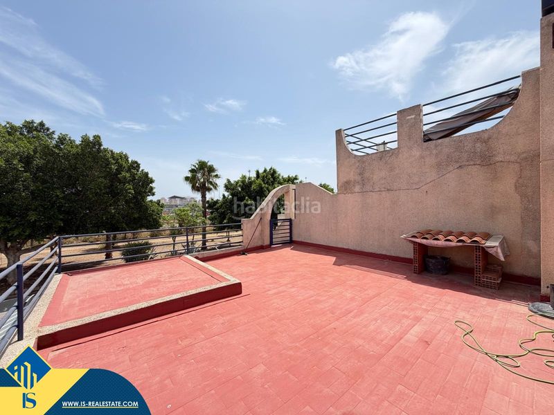 Foto e6834471-41e7-40f3-9880-f84b1f008452. Casa amb piscina a Zona Carrefour - Urbanizaciones Torrevieja