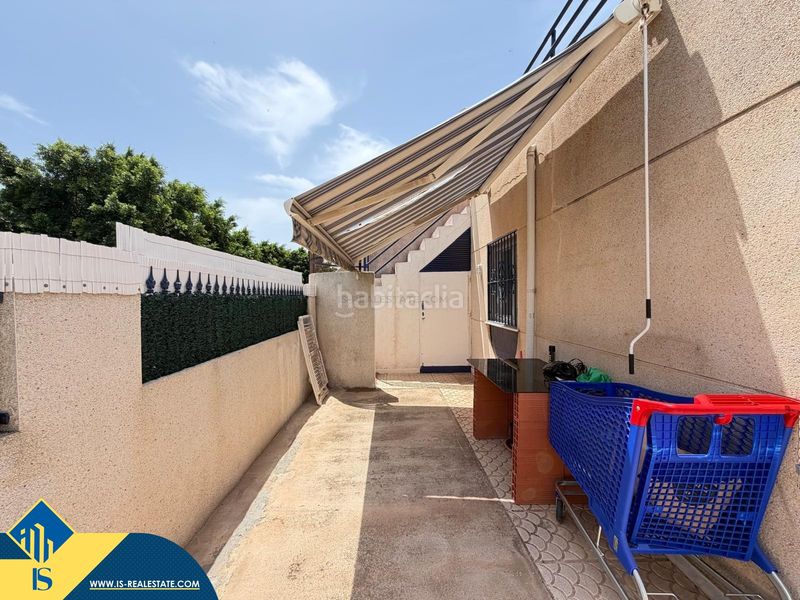 Foto fd6203ea-d346-4324-b316-812412ae1cdc. Casa amb piscina a Zona Carrefour - Urbanizaciones Torrevieja