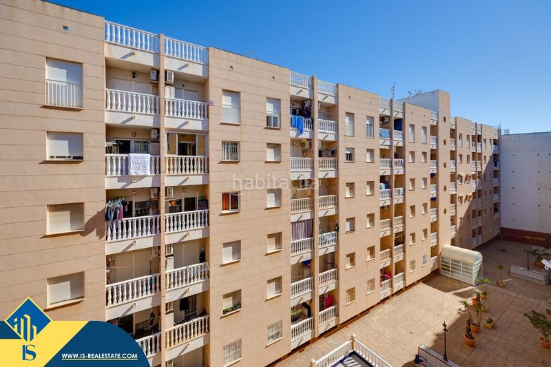 Foto 53fb0b80-7670-42fc-9207-4803e3c64b65. Pis amb piscina a Antonio Machado Torrevieja