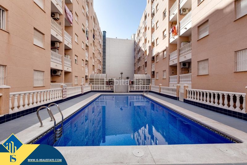 Foto cf5c2683-5d60-4a8d-9500-121685179592. Pis amb piscina a Antonio Machado Torrevieja