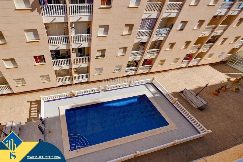 Foto df3657a7-04c5-4a5f-8b35-b3db5a6ad81c. Pis amb piscina a Antonio Machado Torrevieja