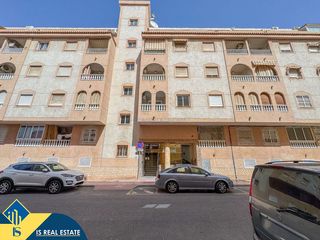 Apartment in El Molino. Apartamento con piscina comunitaria, en la provincia de alicante