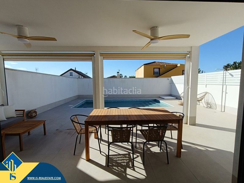 Foto 4a6d1a11-228a-480c-9e34-c504d8411704. Xalet amb piscina a Zona Carrefour - Urbanizaciones Torrevieja