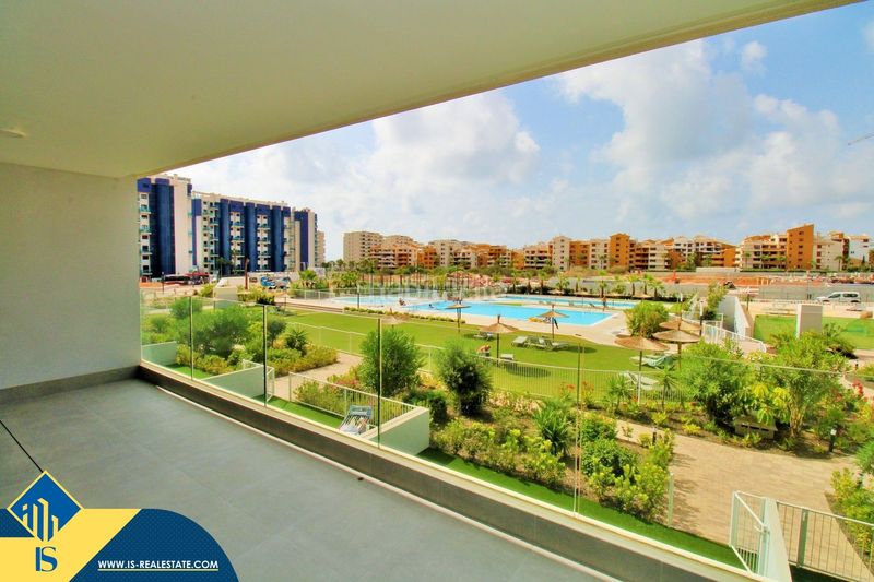Foto 3a7809c4-1ae2-41d5-853d-abae7b6b2735. Pis amb piscina a La Zenia Orihuela