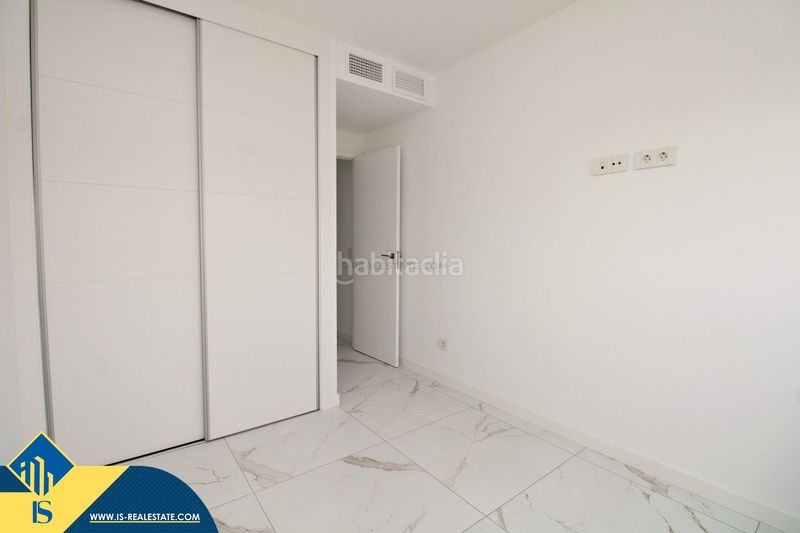 Foto a43409aa-8211-470e-8d24-d9929400291e. Pis amb piscina a La Zenia Orihuela