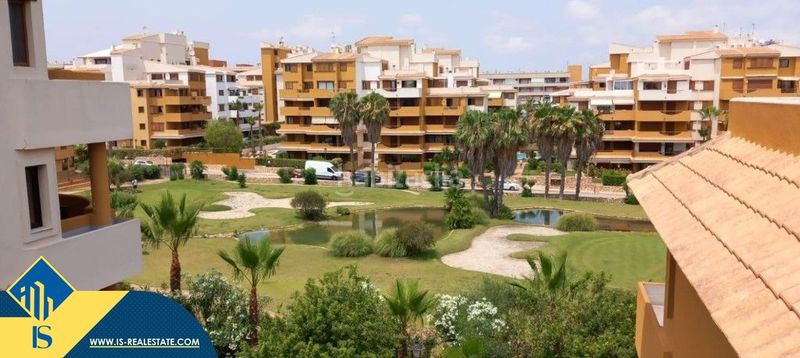 Foto eab107cf-96d9-4503-9da1-5bee9e90a040. Àtic amb piscina a Punta Prima Torrevieja