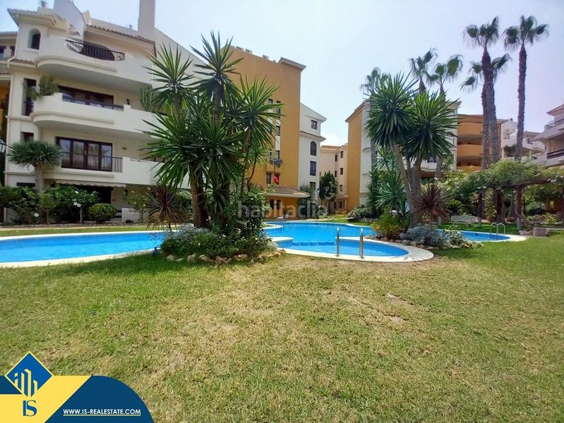 Foto eaf37609-4755-4518-933b-4c39d44b8be5. Àtic amb piscina a Punta Prima Torrevieja