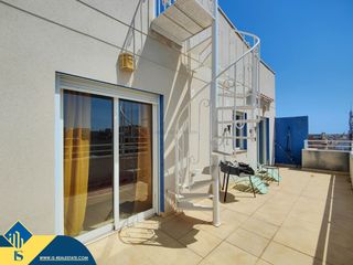 Affitto Attico in Antonio Machado. Ático con terraza, en la provincia de alicante, en la ciudad de