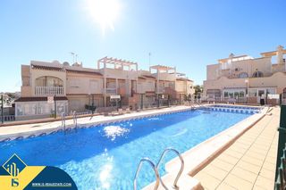 Lloguer Pis a Campoamor. Apartamento con piscina comunitaria, en la provincia de alicante