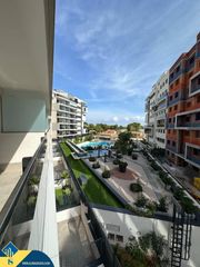 Piso en Campoamor. Apartamento con piscina comunitaria, en la provincia de alicante