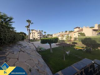 Penthouse in Lomas de Campoamor - Las Ramblas. Ático dúplex con piscina comunitaria, en la provincia de alicant