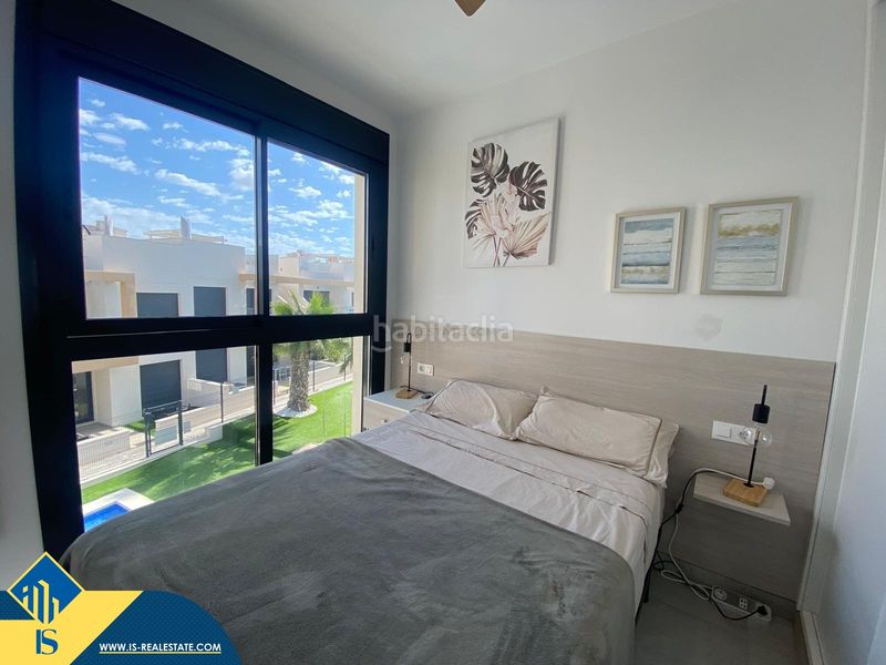 Foto 585b3136-aaa0-454e-9478-0856dd305522. Ático  con piscina comunitaria, en la provincia de alicante, costa. 2 habitaciones | 106 m² | a 3 kilómetros del mar en Orihuela