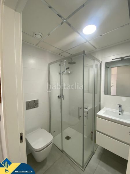 Foto 6a2ebc8c-1a92-47aa-a1ac-5e227d6d2444. Ático  con piscina comunitaria, en la provincia de alicante, costa. 2 habitaciones | 106 m² | a 3 kilómetros del mar en Orihuela