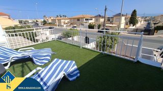 Casa in La Florida. Casa con terraza, en la provincia de alicante, en orihuela costa