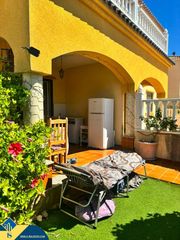 Casa a Lomas de Cabo Roig - Los Dolses. Bungalow con piscina comunitaria, en la provincia de alicante, e