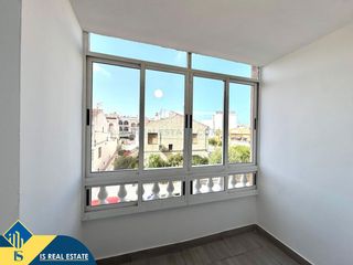 Apartament a Avenida Habaneras - Curva de Palangre. Apartamento reformado con terraza, en la provincia de alicante,