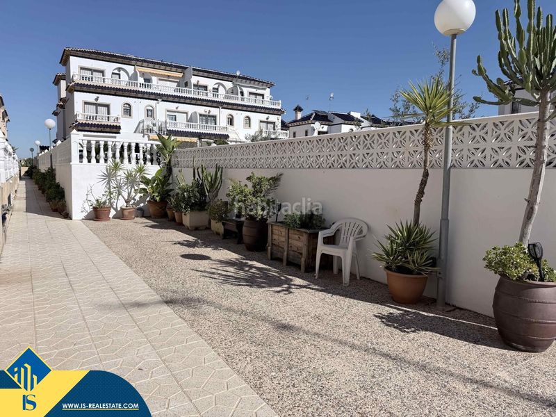 Foto 0dad540c-aa88-420b-9e0a-71a02b3e3014. Casa amb aparcament piscina a La Florida Orihuela