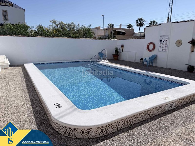 Foto aab06c9c-3517-42c6-a47f-84c1778418a9. Casa amb aparcament piscina a La Florida Orihuela