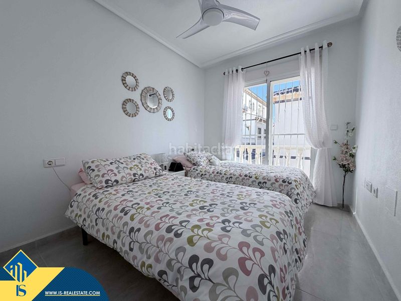 Foto ca99a3ae-43d7-445e-b736-d2a8eb9b6ebf. Casa amb aparcament piscina a La Florida Orihuela