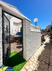 House in La Regia. Bungalow con piscina comunitaria, en la provincia de alicante, e
