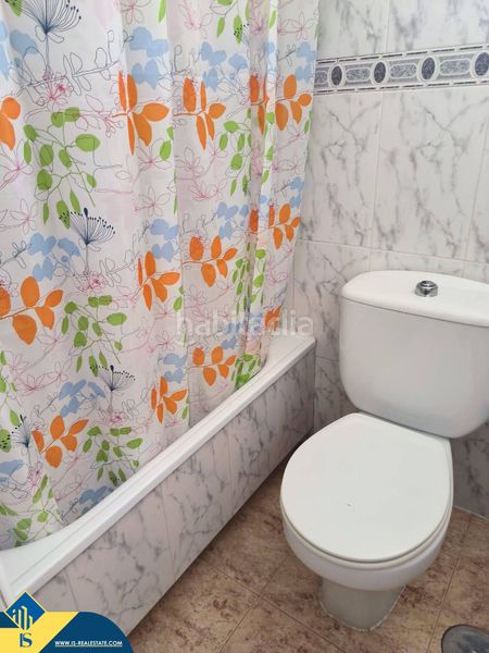 Foto c9008ff2-2469-4469-b176-468591757b85. Casa amb piscina a Playa Flamenca Orihuela