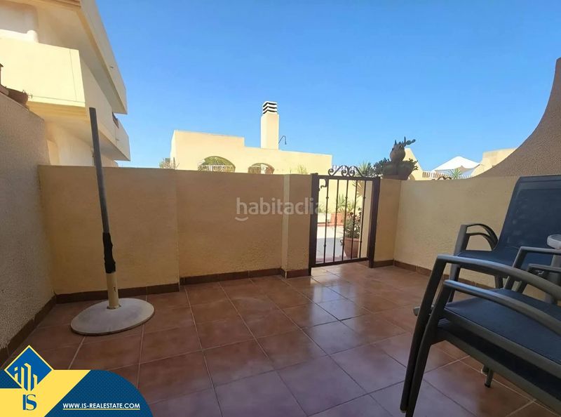 Foto 0af447c9-a2ae-417a-bc5c-19ed91780513. Casa amb piscina a Playa Flamenca Orihuela