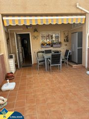 Casa a Lomas de Cabo Roig - Los Dolses. Casa con piscina comunitaria, en la provincia de alicante, en la