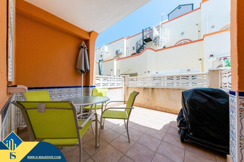 Foto c9d4c7e2-ac6f-4274-98fd-6e9a32bd8a47. Casa amb piscina a La Florida Orihuela